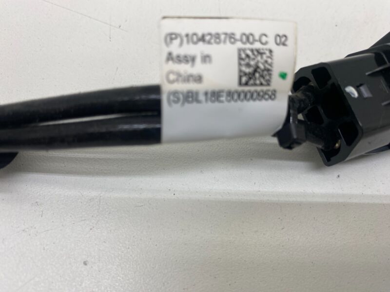 1042876 00 C ⭕ 2016-2020 Tesla Model S X Rapidmate HVBAT Ancillary Wire Plug OEM 1042876-00-C