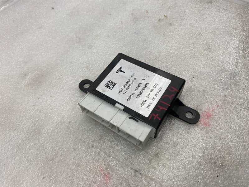 112951900A ⭕ 17-20 Tesla Model S Park Distance Assist Unit Control Module ECU 1129519-00-A