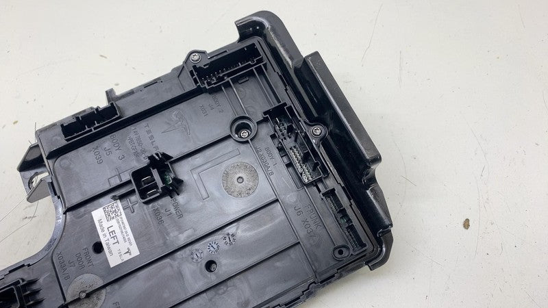 ⭕ 20-23 Model Y Front Left Frunk Low Voltage Body Controller Module 14