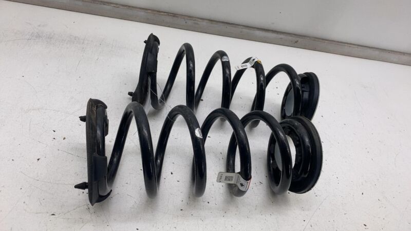 134447100B ⭕ 24-25 Tesla Model 3 Rear Left & Right Suspension Coil Spring RWD 1344471-00-B