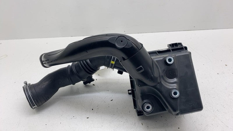 ⭕ 2023-2024 Toyota Prius 2.0L Air Intake Filter Housing Box w/ Pipe 17