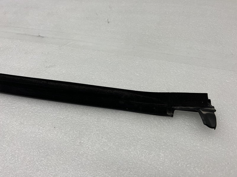 ⭕ 2022-2024 Lucid Air Grand Touring Rear Right Door Window Belt Moldin