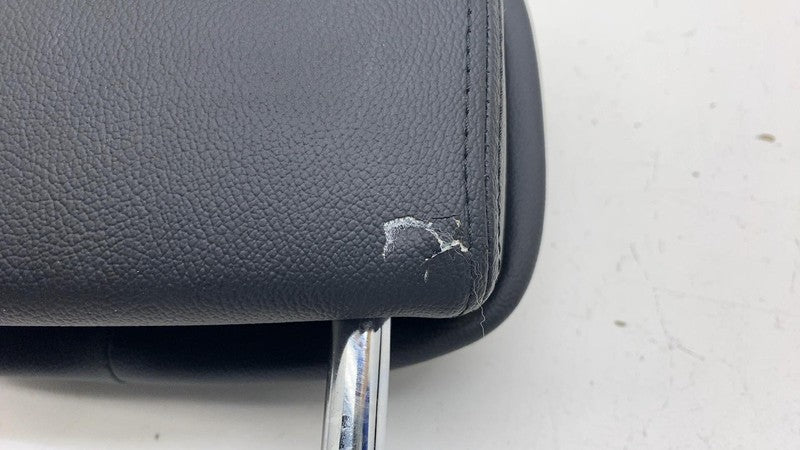 ⭕2020 Maserati Driver or Passenger Side Seat Headrest Headrest Left or Right OEM