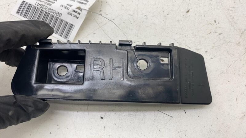 108399300D 2017-2023 Tesla Model 3 M3 Rear Passenger Side Taillight Tail Lamp Bracket Right