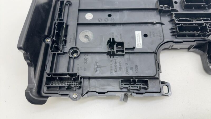 149785000D 17-23 Model 3 Left Low Voltage Controller Electronic Control Module 1567359-00-B