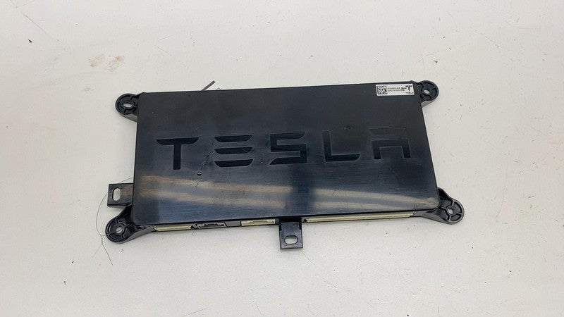 104390000E ⭕ 2016-2020 Tesla Model X Rear Body Chassis Control Module BCM TSTD 1043900-00-E