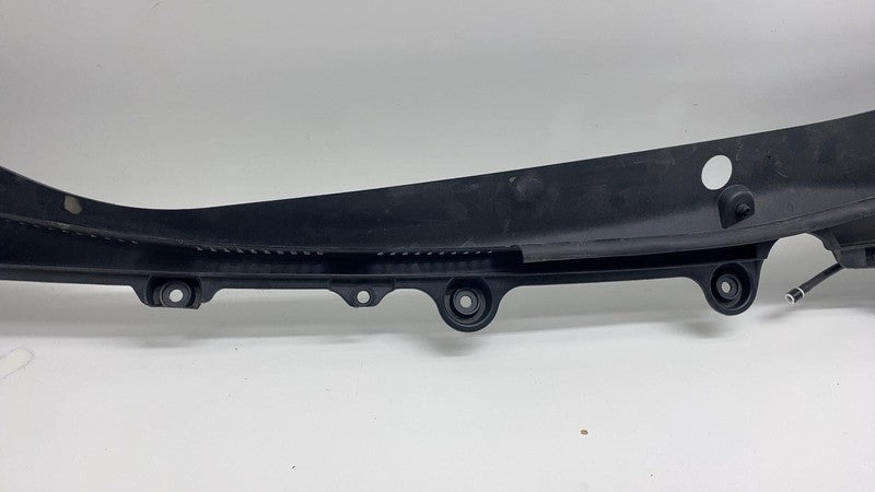 171249301E 2024 2025 Tesla Model 3 Front Windshield Wiper Cowl Screen Underhood Trim Panel