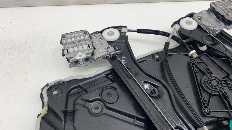 ⭕ 20-23 Tesla Model Y Rear Passenger Right Window Regulator & Motor 14