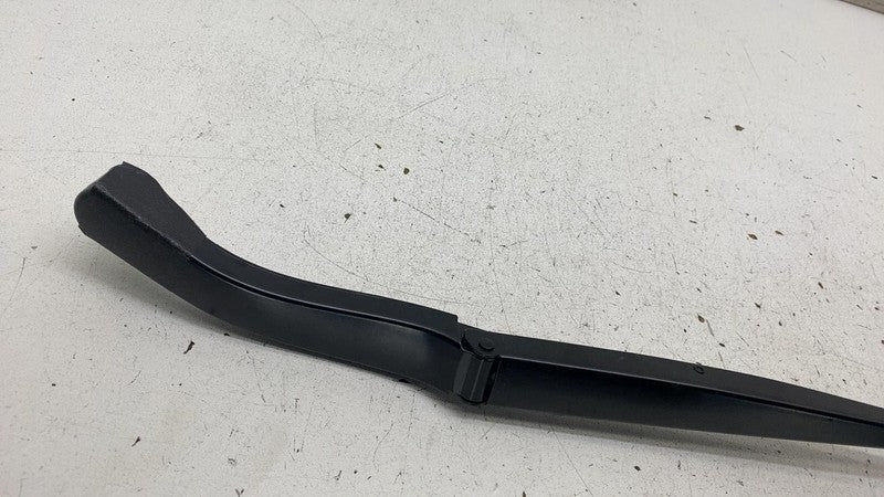 ⭕ 2022 2023 2024 Rivian R1T Front Passenger Right Windshield Wiper Arm & Blade