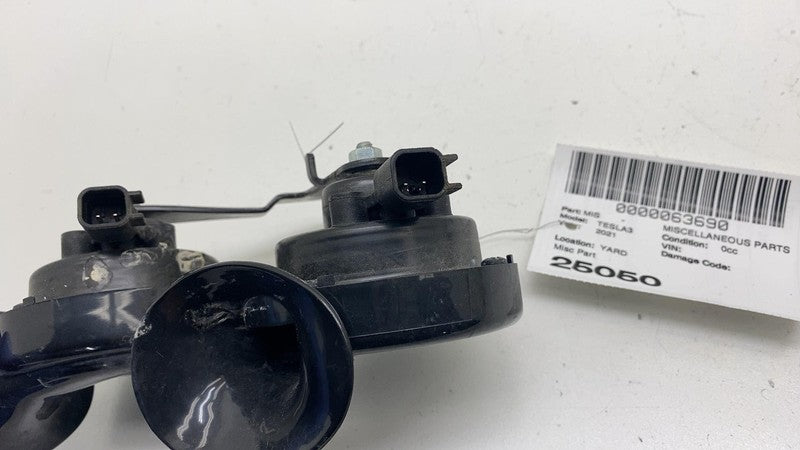 1486943-00-A ⭕ 2017-2023 Tesla Model 3 M3 High + Low Pitch Tone Horn w/ Bracket 1486943-00-A