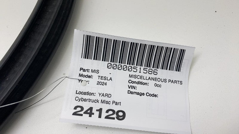 2024 Tesla Cybertruck Front Passenger Right Door Seal Gasket Weather S