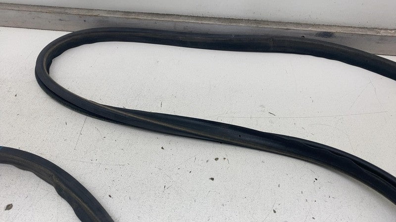 83A877459A ⭕ 19-23 Audi e-Tron Sunroof Upper Sun Roof Weatherstrip Rubber Seal 83A877459A