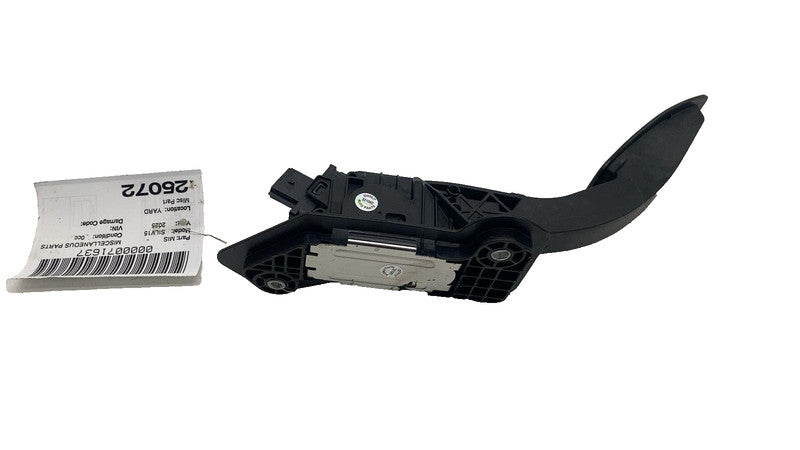 86561515 ⭕ 2019-2025 Chevrolet Silverado 1500 Front Accelerator Gas Pedal Sensor 86561515