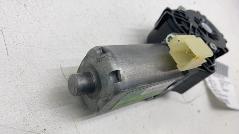 88680R1T10 ⭕2022-2025 Rivian R1S Front Right Seat Recline Tilt Adjustment Motor 88680-R1T10