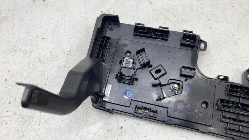 110034000G 2017-2020 Tesla Model 3 Right Low Voltage Controller Electronic Control Module