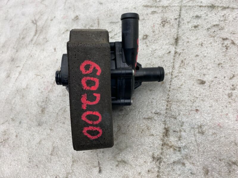 1067473 00 H 2012-2020 Tesla Model S MS Coolant Auxiliary Water Pump Foam Isolated Assembly