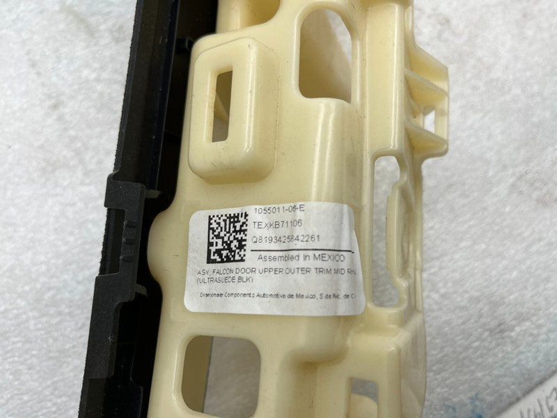 1055011 06 E ⭕2016-2020 Tesla Model X MX Upper Falcon Door Outer Trim Mold Right 1055011-06-E