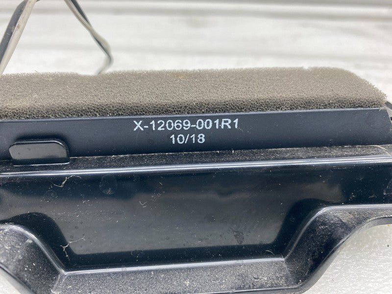 1015865 00 A ⭕ 2012-2020 Model S Rear End Passive Entry Antenna Bracket & Module 1015865-00-A
