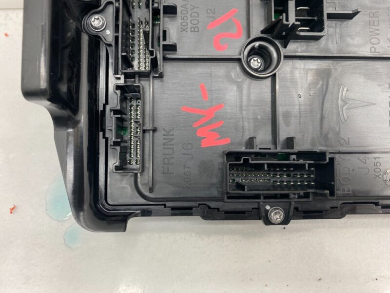 149784800D ⭕ 2020-2023 Model Y Right Low Voltage Controller Electronic Module 1497846-00-F