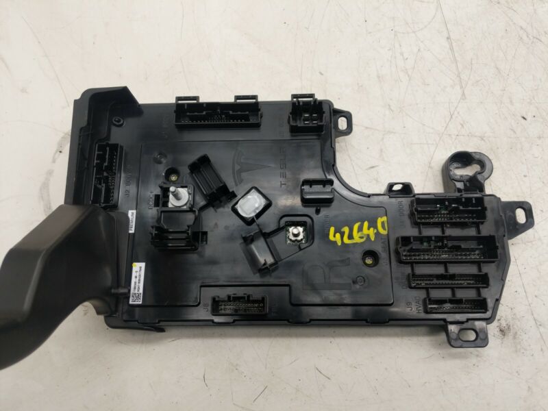 1100340 90 G ⭕17-20 Tesla Model 3 Right Low Voltage Controller Electronic Module 1100340-90-G