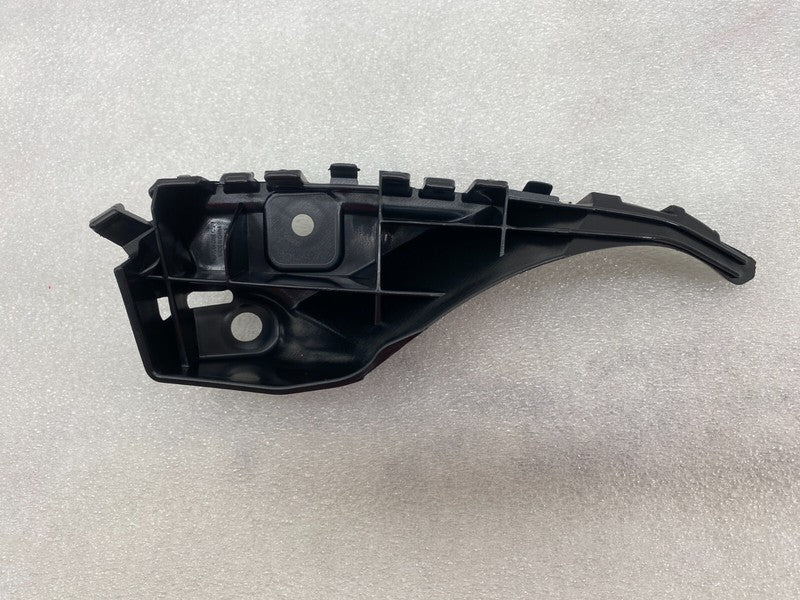 1588935 00 B ⭕ 21-24 Model S MS Front Left Side Bumper to Fender Support Bracket 1588935-00-B