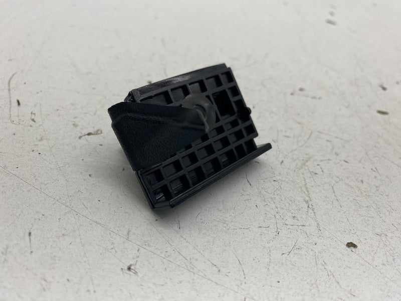 1084171 00 F ⭕ 2017-2023 Tesla Model 3 Left & Right Front Bumper Center to Fender Tip Bracket