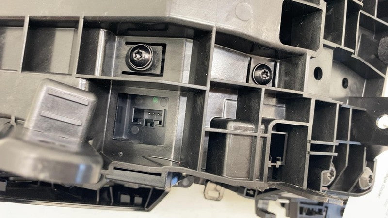 ⭕ 19-22 Audi E-Tron Front Console Monitor w/ Transmission Shifter & Cover Plate