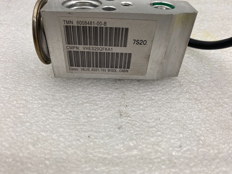 600848100B ⭕ 12-20 Tesla Model S MS A/C Line TXV Evaporator Valve w/ Solenoid 6008481-00-B