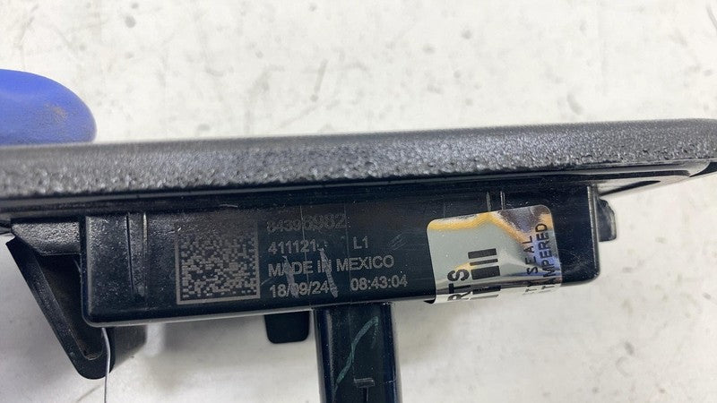 84396982 ⭕ 20-25 Chevrolet Silverado 1500 Rear Right Truck Bed Cargo Light Lamp 84396982