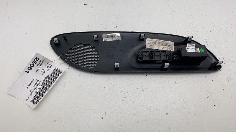 6DB40DX9AE ⭕ 17-25 Chrysler Pacifica Rear Right Quarter Trim Bolster Cover Panel 6DB40DX9AE