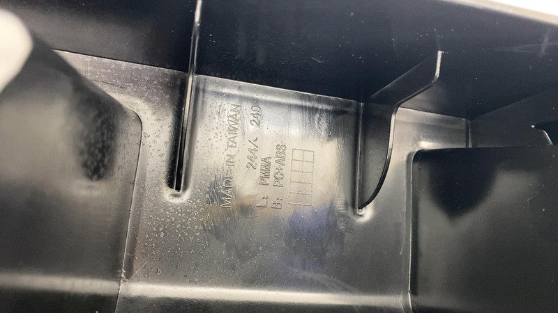 2007-2011 Dodge Nitro Rear Passenger Side Taillight Tail Lamp Right CS