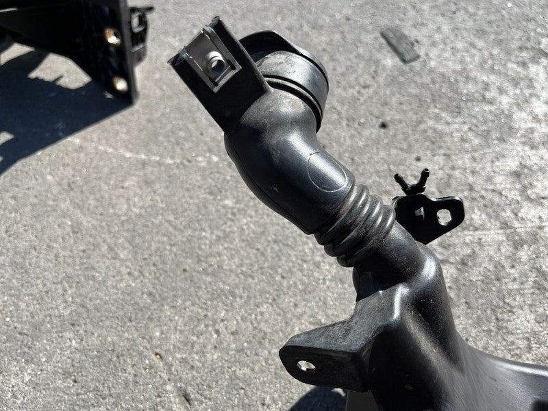 109085000F ⭕ 17-23 Model 3 Front Windshield Wiper Washer Reservoir Tank & Pump 1090850-00-F