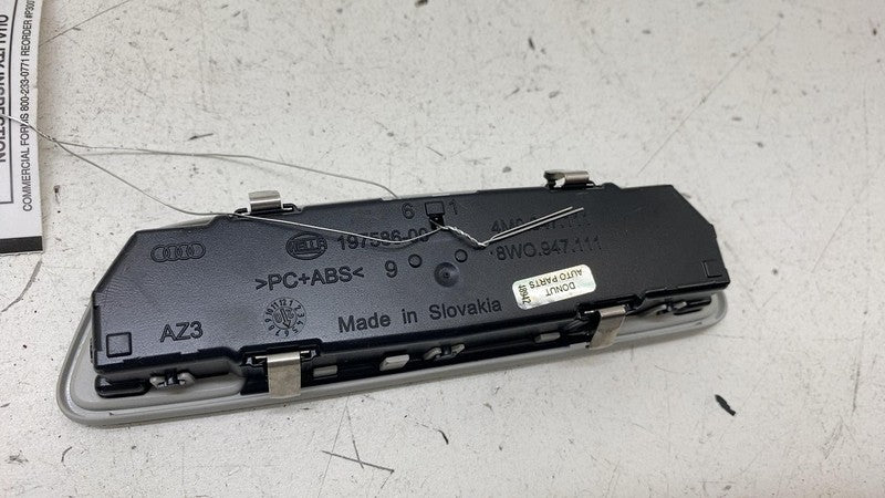 8W0947111 ⭕19-23 Audi E-Tron Quattro Rear Interior Overhead Roof Dome Light Lamp 8W0947111