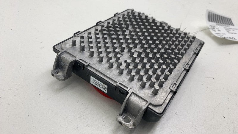 2022-2024 Rivian R1T R1S Headlight Control Module LED Ballast Unit GMM