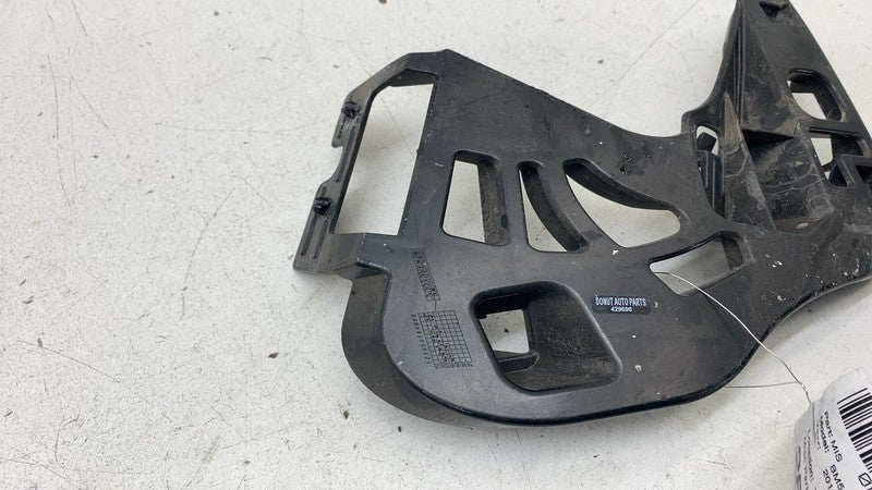 51117385348 2017-2021 BMW 530e G30 Front Passenger Side Bumper Guide Mount Bracket Right RH