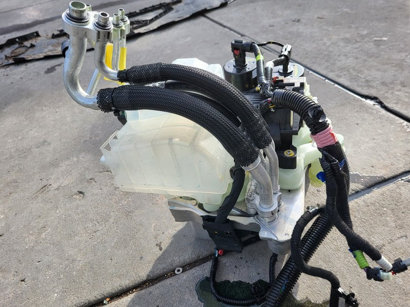 1549902 00 C 20-23 Model 3 Supermanifold Refrigerant Chiller & Coolant Reservoir 1547595-98-E