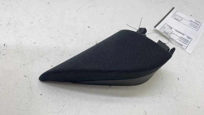 149820500B 2021-2024 Tesla Model X MX Front Passenger Side Door Trim Tweeter Speaker Assy