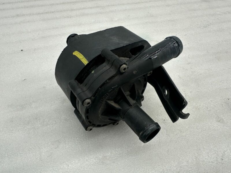 1041151-00-E 2012-2015 Tesla Model S MS Auxiliary Water Coolant Battery Cooling Pump Assembly