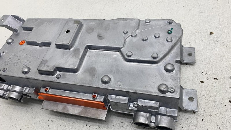 104889300A ⭕ 12-15 Tesla Model S 1-Phase High Voltage Junction Box Dual Motor 1048893-00-A