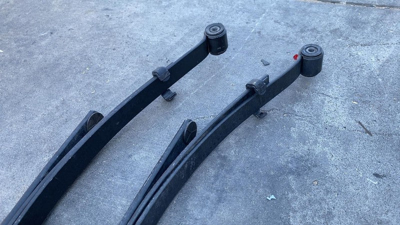 ⭕ 2025 Chevrolet Chevy Silverado 1500 Pickup Rear Leaf Spring & Shackl