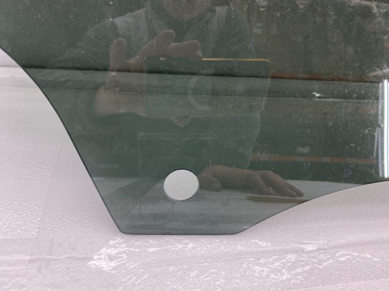 E9 43R-004553 ⭕ 2020-2023 Tesla Model Y Rear Passenger Side Door Window Glass Right Assembly