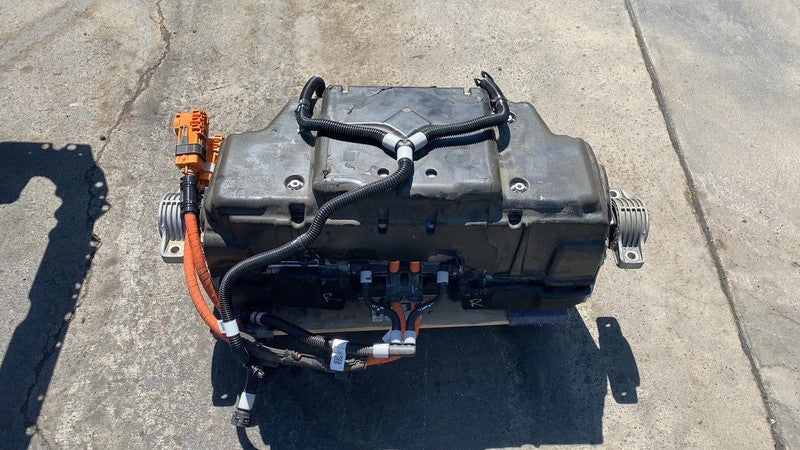 PT00054484 F ⭕ 22-23 Rivian R1T Electric Rear Drive Unit Quad Motor + Subframe & Suspension