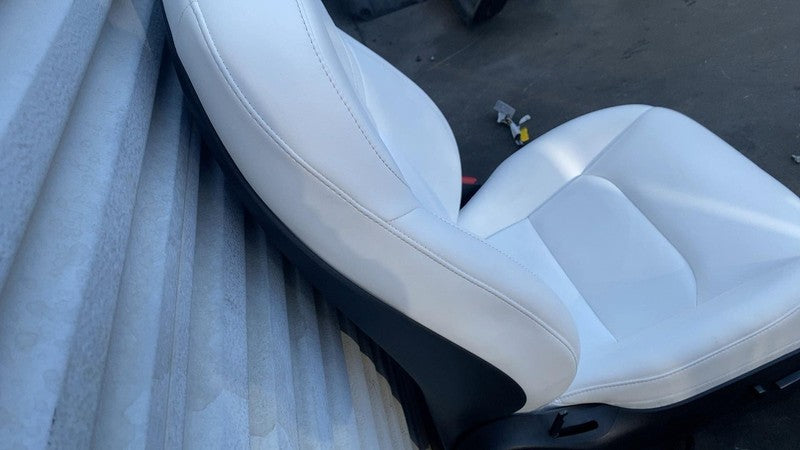 ⭕ 2020-2024 Tesla Model Y Front Passenger Seat Cushion Right White OE
