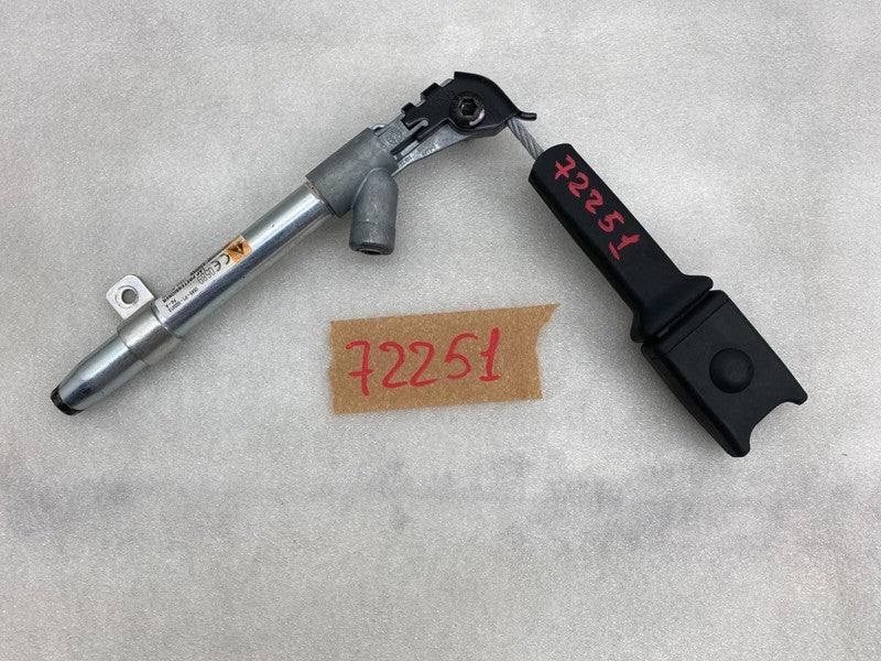 100526505D 12-20 Model S Front Right Lap Pretensioner 16-20 Model X Front Left 1005265-05-D