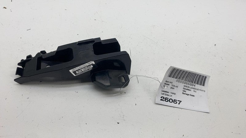 ⭕ 2024-2025 Model 3 Rear Left Taillight Tail Lamp Mount Bracket LH 175