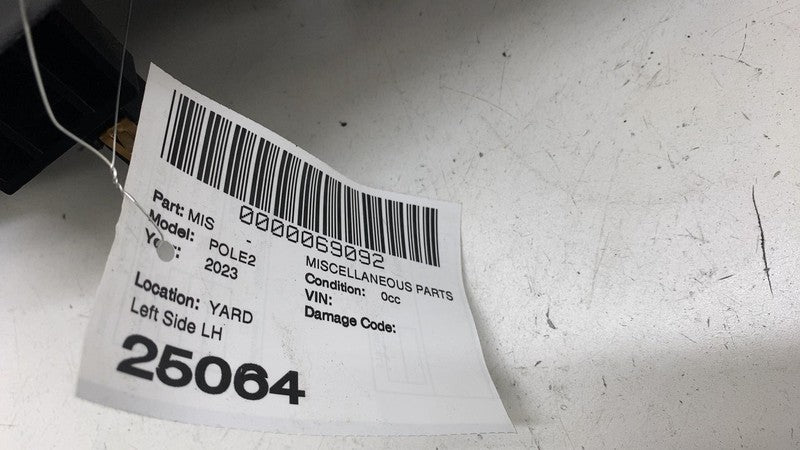 ⭕2021-2024 Polestar 2 Rear Left C-Pillar Upper Quarter Trim Cover Pane