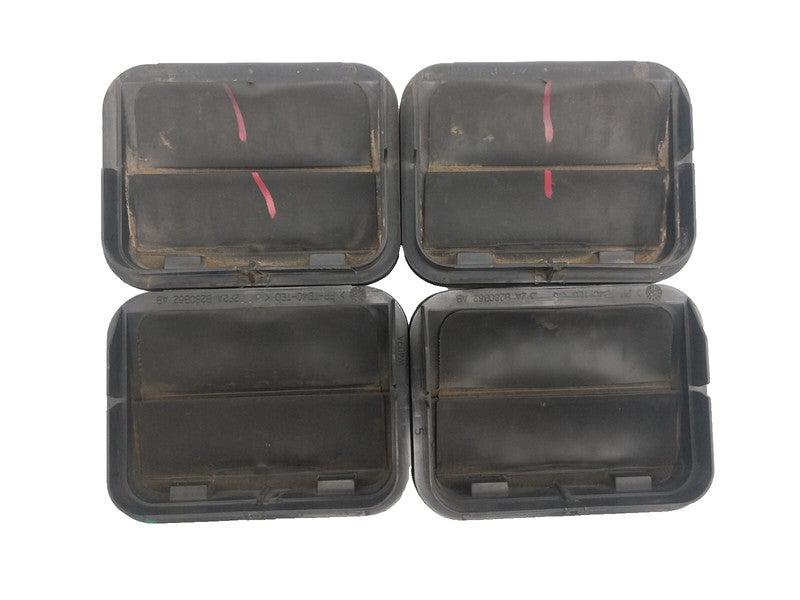 2F2A B280B62 AB ⭕ 12-20 Tesla Model S Rear Quarter Panel Rubber Flap Extractor Air Vent Grille