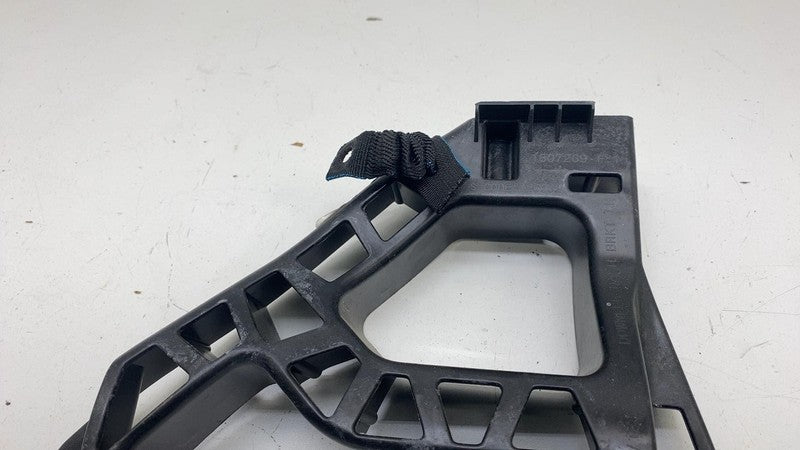 ⭕ 2024 Tesla Cybertruck Driver Side Downleg Bracket Left 1807269-99-F