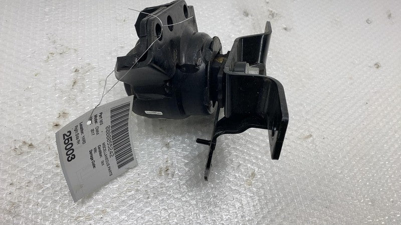 FV636F012AF 2013-2018 Ford C-Max Front Passenger Side Engine Mount w/ Bracket Support Right