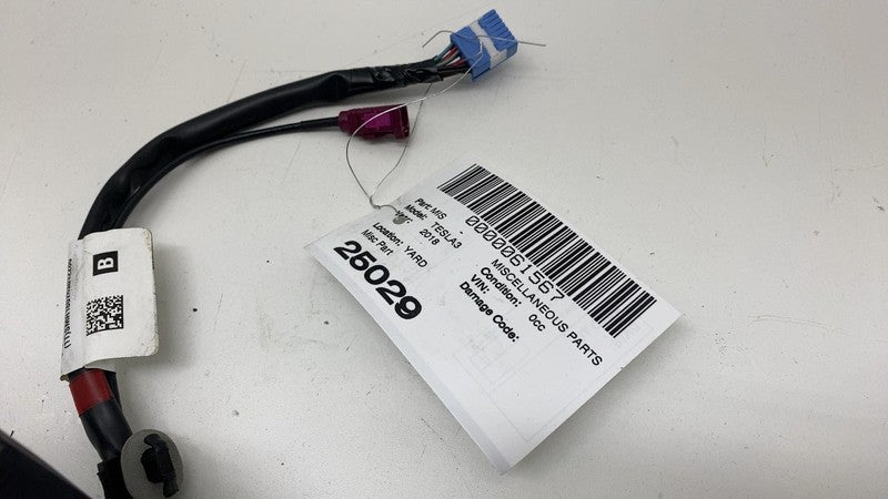 ⭕ 17-20 Model 3 M3 Right Exterior View Door Mirror (No Skull Cap) 1110